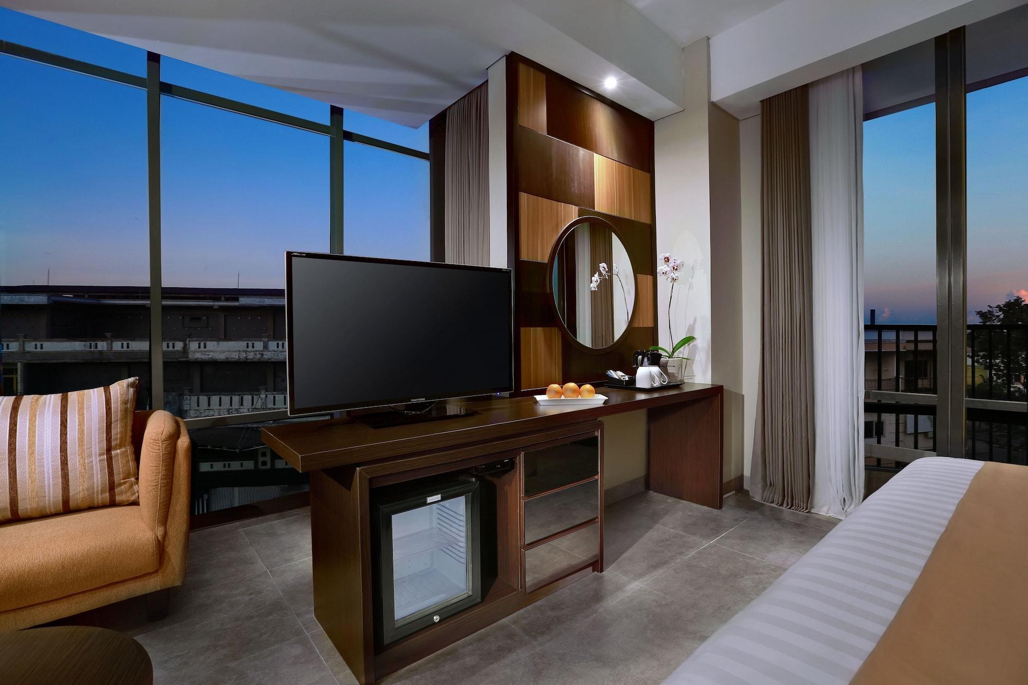 Aston Inn Матарам Екстер'єр фото